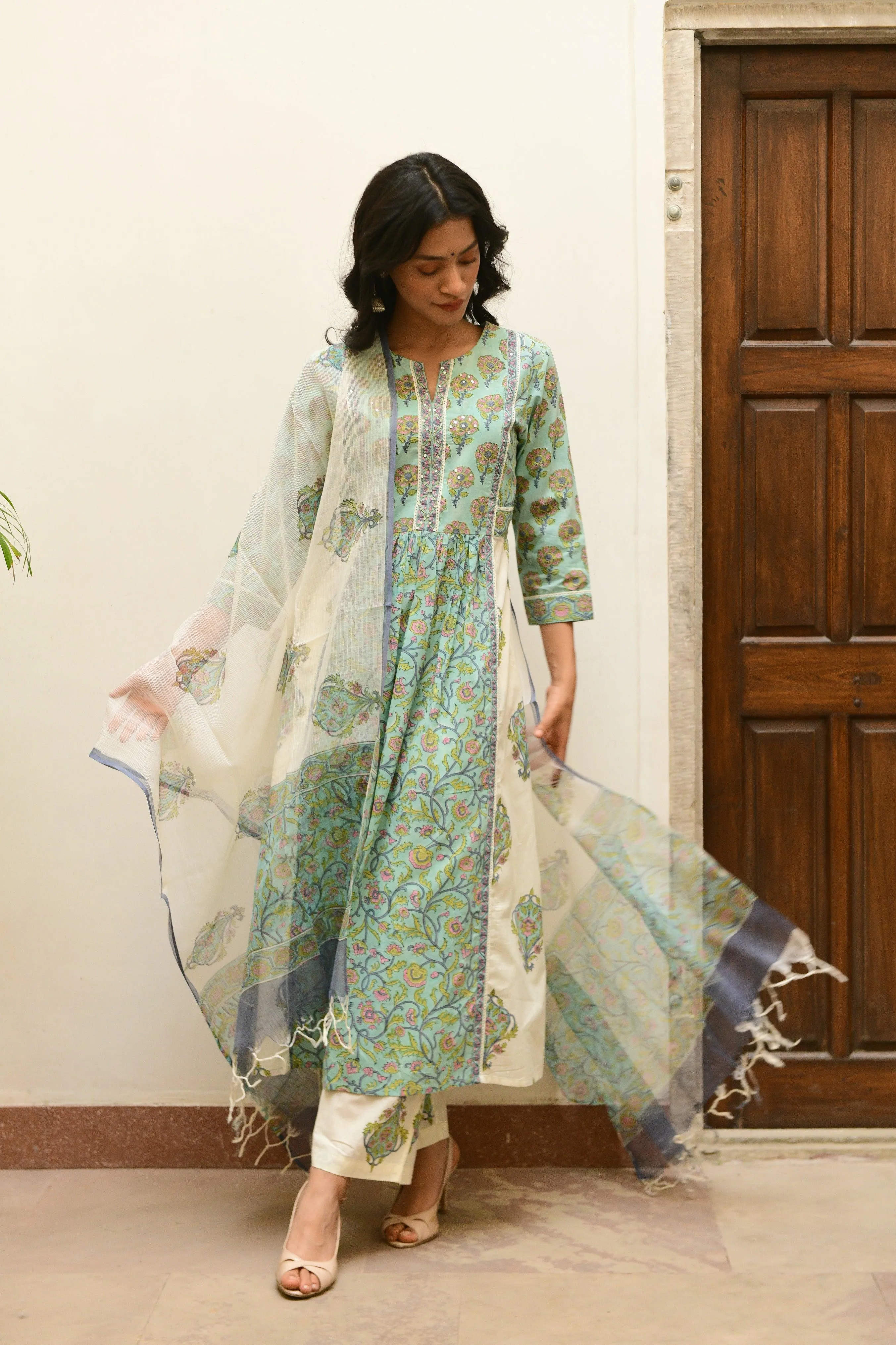 Aaravi Sea Green Suit Set