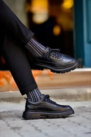 Black Casual Runners