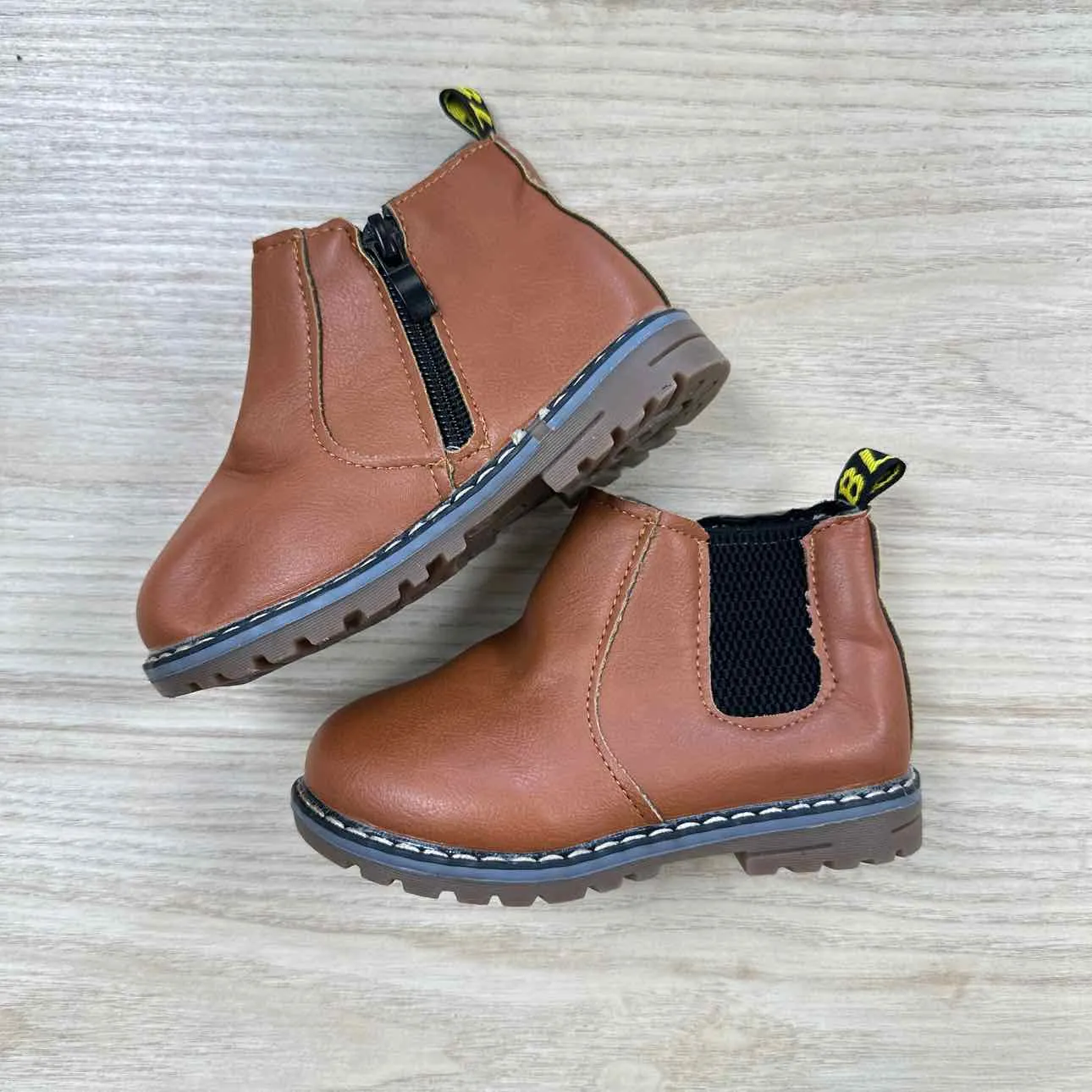 FOOTWEAR