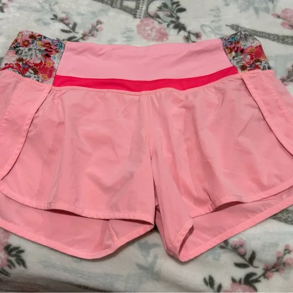Lululemon Floral Pink Women's Shorts