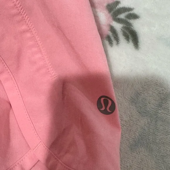 Lululemon Floral Pink Women's Shorts