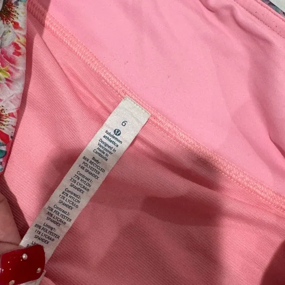 Lululemon Floral Pink Women's Shorts