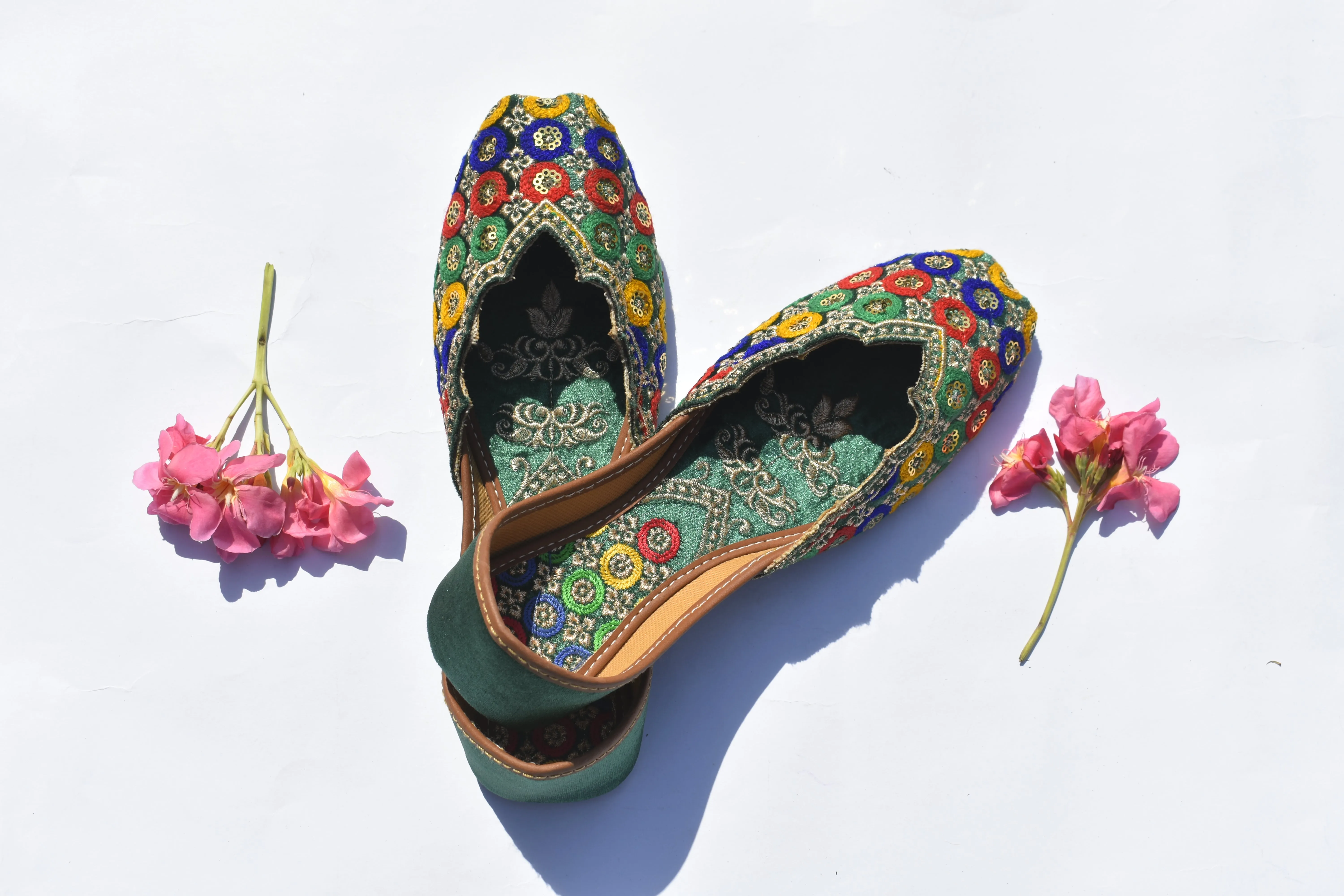 Traditional Classic Khussa – Timeless Elegance Heritage